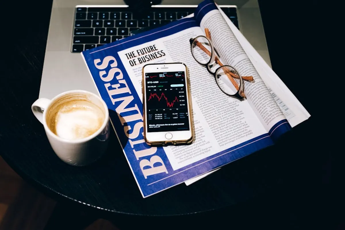 A Practical Guide to newsreverse.com for Curious Readers